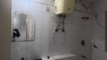 Bathroom in 3.5 BHK Apartment at BPTP Park Grandeura, Sector 82 – for Sale