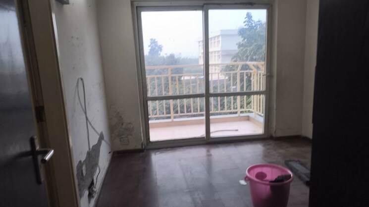 Room, bptp-park-grandeura 3.5 Bedroom 2032 Sq.Ft. Apartment In Sector 82 Faridabad 9932868