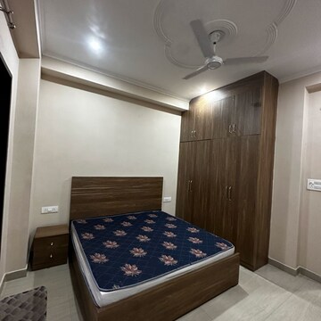 Bedroom in 2 BHK Builder Floor at Sector 52 – for Rent