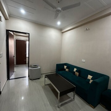 Team Area in 2 BHK Builder Floor at Sector 52 – for Rent