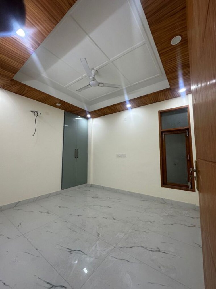 Room, neb sarai 3 Bedroom 1800 Sq.Ft. Builder Floor In Neb Sarai Delhi 9932880