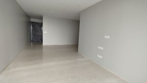 Room in 3 BHK Apartment at Oberoi Sky City, Borivali East – for Rent