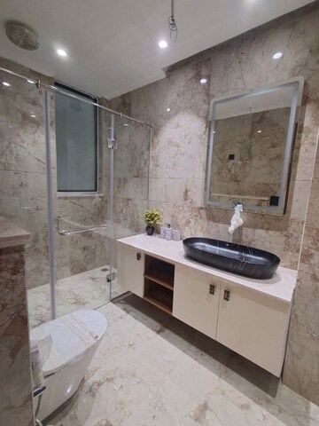 Attached Bathroom in 4 BHK Builder Floor at Adani Samsara, Sector 60 – for Sale