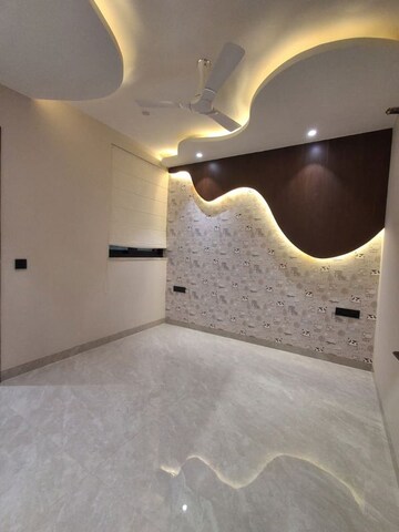 Furnished Amenities in 4 BHK Builder Floor at Adani Samsara, Sector 60 – for Sale