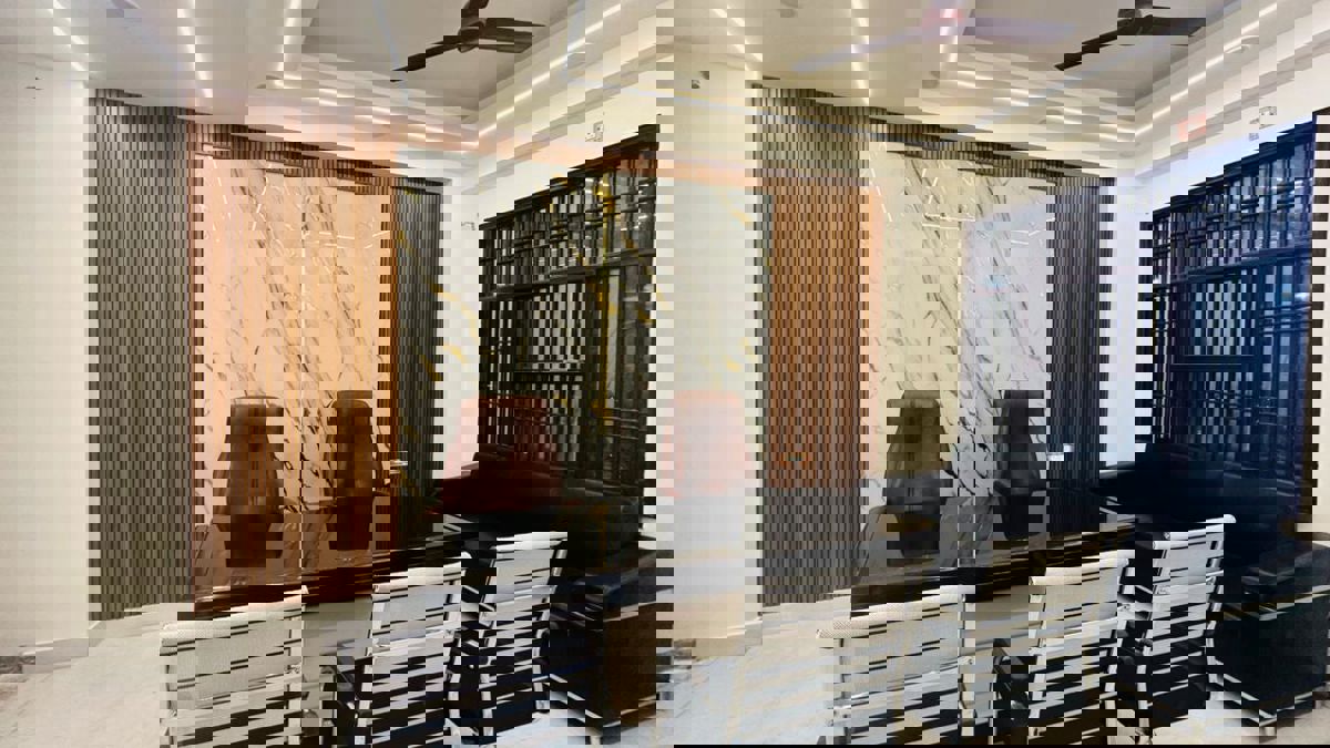 3 BHK 110 Sq.Yd. Builder Floor in Mahendra Enclave