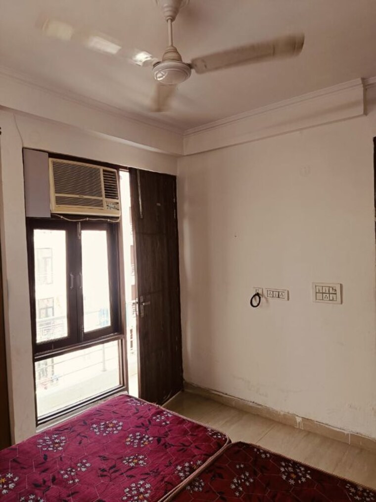Room, neb sarai 2 Bedroom 800 Sq.Ft. Builder Floor In Neb Sarai Delhi 9932914