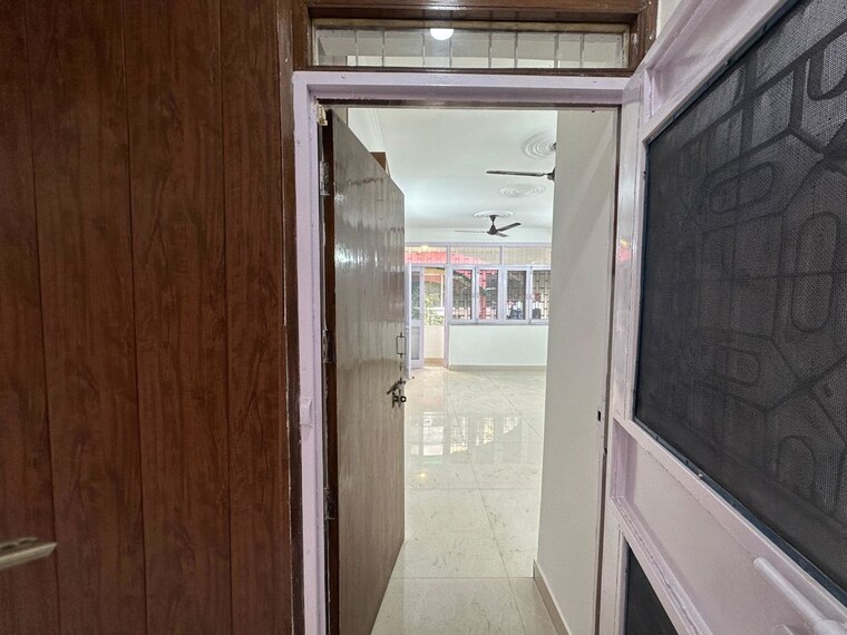 undefined, sector 12 3 Bedroom 1500 Sq.Ft. Apartment In Sector 12 Delhi 9932938