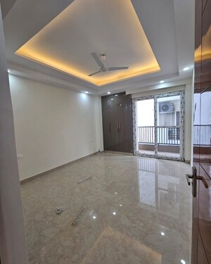 Room in 3 BHK Apartment at Sector 57 – for Rent