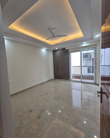 Room in 3 BHK Apartment at Sector 57 – for Rent
