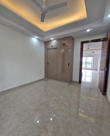 Room in 3 BHK Apartment at Sector 57 – for Rent