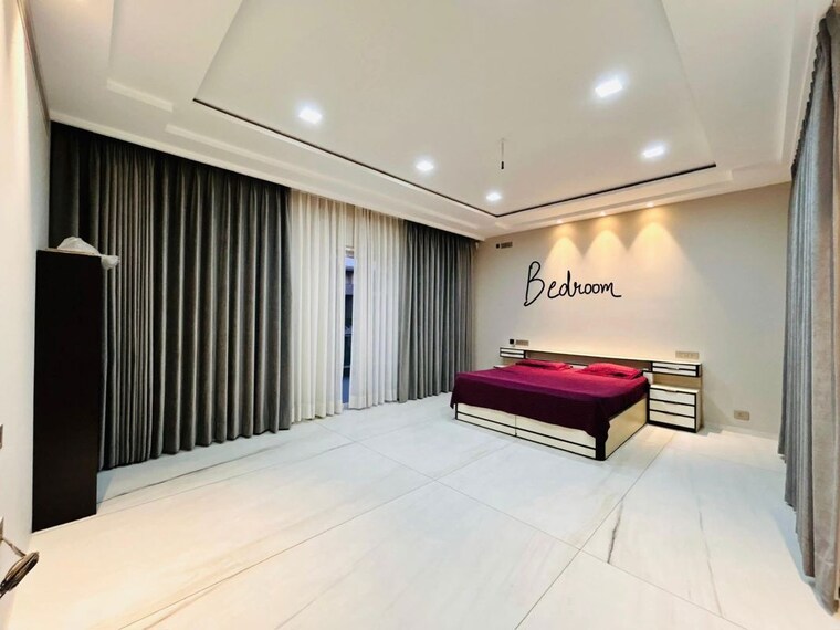 Room, sector 99 5 Bedroom 500 Sq.Yd. Independent House In Sector 99 Mohali 9932973