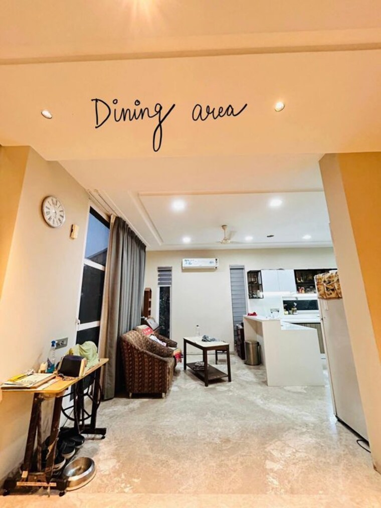 Master Bedroom, sector 99 5 Bedroom 500 Sq.Yd. Independent House In Sector 99 Mohali 9932973