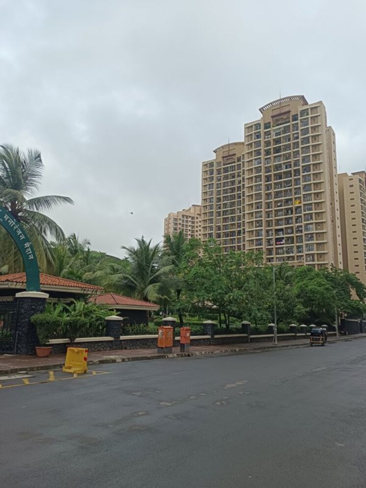 Exterior View, k-raheja-heights 2 Bedroom 719 Sq.Ft. Apartment In Malad East Mumbai 9896822