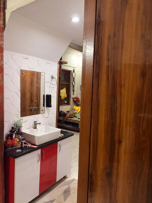 Kitchen in 3.5 BHK Independent House at Sector 55 – for Rent
