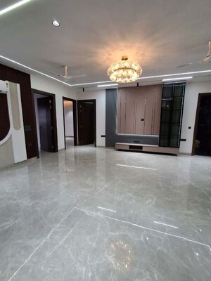 4 BHK Builder Floor For Sale in Sector 45