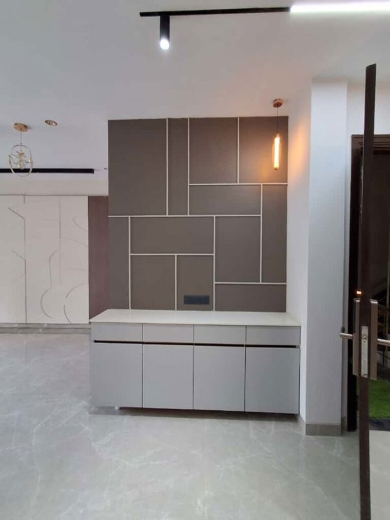 Room, sector 45 4 Bedroom 3078 Sq.Ft. Builder Floor In Sector 45 Gurgaon 9932911