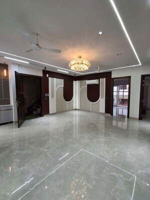 Hall in 4 BHK Builder Floor at Sector 45 – for Sale