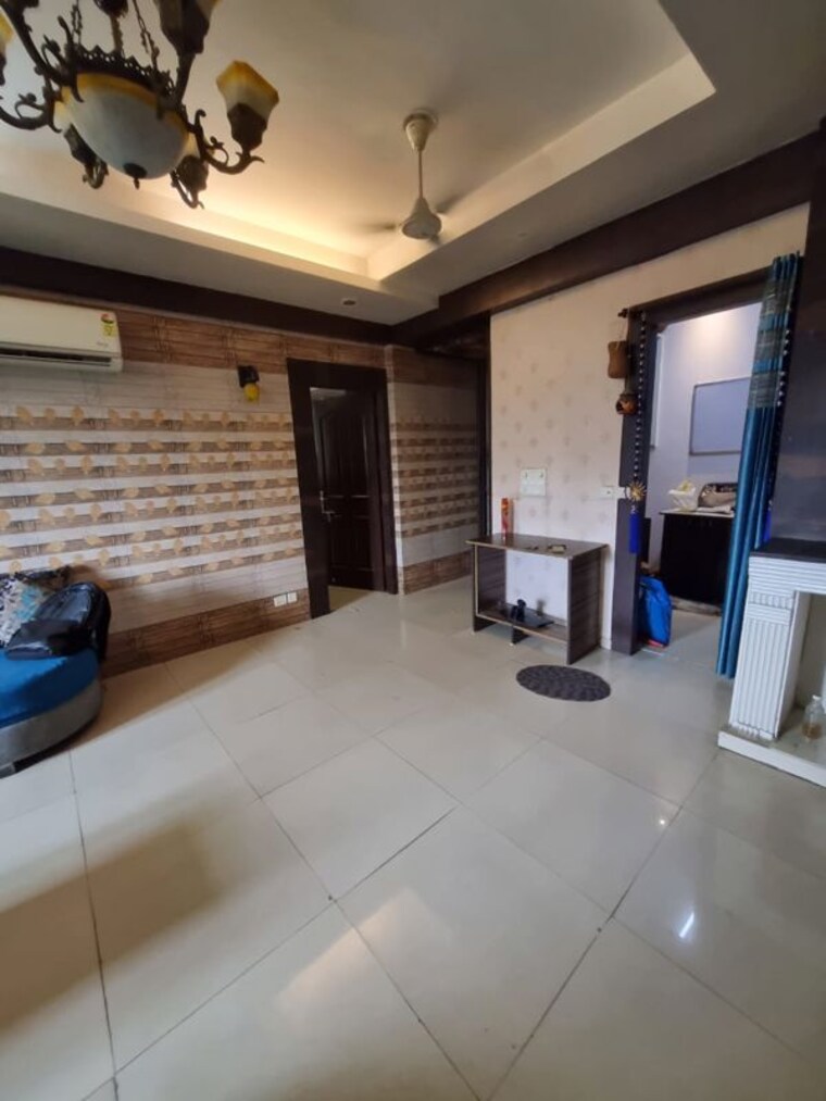  Parking, prateek-wisteria 3 Bedroom 1735 Sq.Ft. Apartment In Sector 77 Noida 9933058