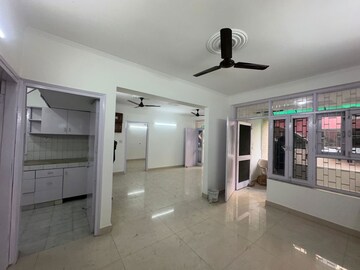Room in 3 BHK Apartment at Sector 4 Dwarka – for Rent