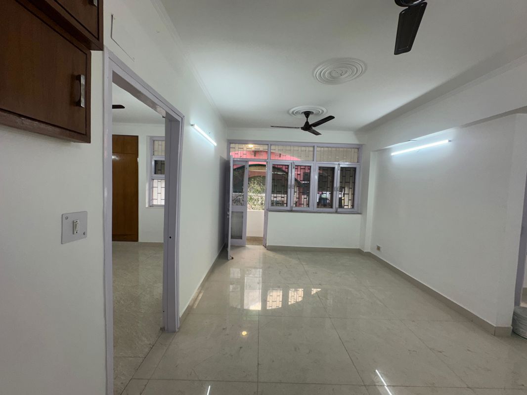 3 BHK + Extra Room Apartment For Rent in Sector 4 Dwarka