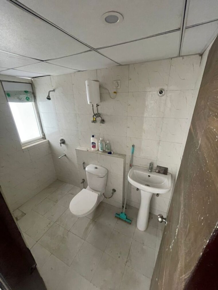 Bathroom, slf-anushree 3 Bedroom 1617 Sq.Ft. Apartment In Sector 75 Faridabad 9933079