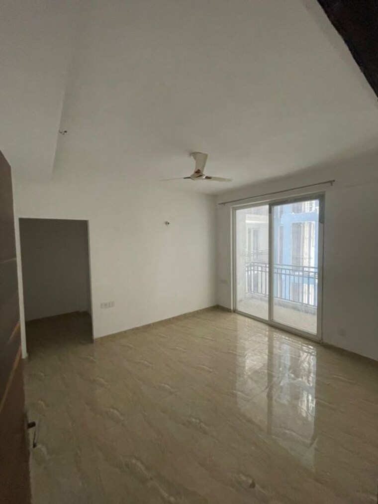 Room, slf-anushree 3 Bedroom 1617 Sq.Ft. Apartment In Sector 75 Faridabad 9933079