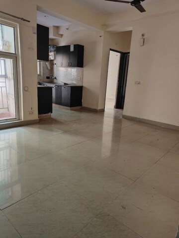 Room in 2 BHK Apartment at Gardenia Gateway, Sector 75 – for Rent