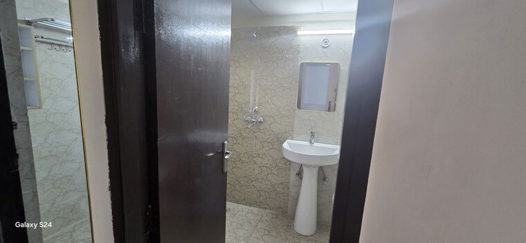 Bathroom, gardenia-gateway 3 Bedroom 1700 Sq.Ft. Apartment In Sector 75 Noida 9933142