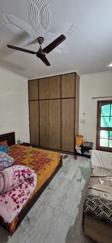 Bedroom in 1.5 BHK Builder Floor at Sector 46 – for Rent
