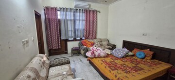 Bedroom in 1.5 BHK Builder Floor at Sector 46 – for Rent