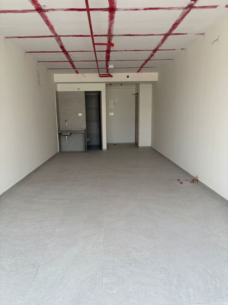 Room, bhoomi-9-business-bay Commercial Office Space 440 Sq.Ft. In Malad West Mumbai 9933197