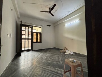 Bedroom in 3 BHK Builder Floor at Empire Floors, Sector 57 – for Rent
