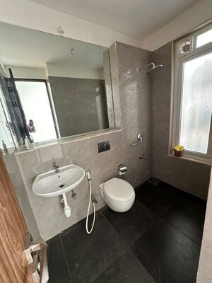 Bathroom in 3.5 BHK Apartment at Omkar Alta Monte, Malad East – for Rent