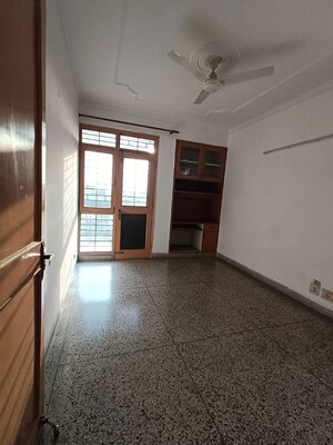 2 BHK Apartment For Rent in Kosmos Heights, Sector 134