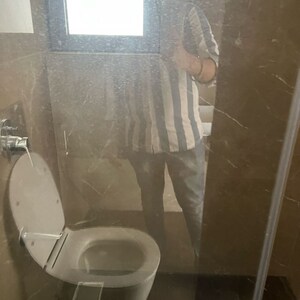 Bathroom in 3 BHK Builder Floor at Andheri West – for Rent