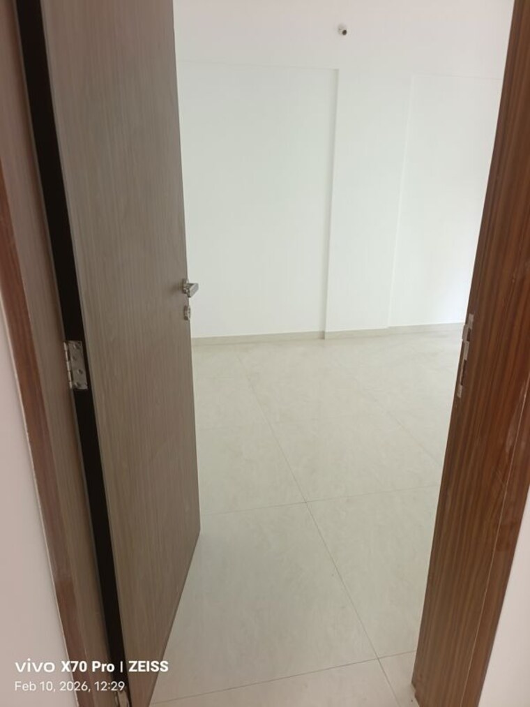 Balcony, erandwane Commercial Office Space 722 Sq.Ft. In Erandwane Pune 9933605