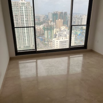 Room in 3 BHK Builder Floor at Andheri West – for Rent