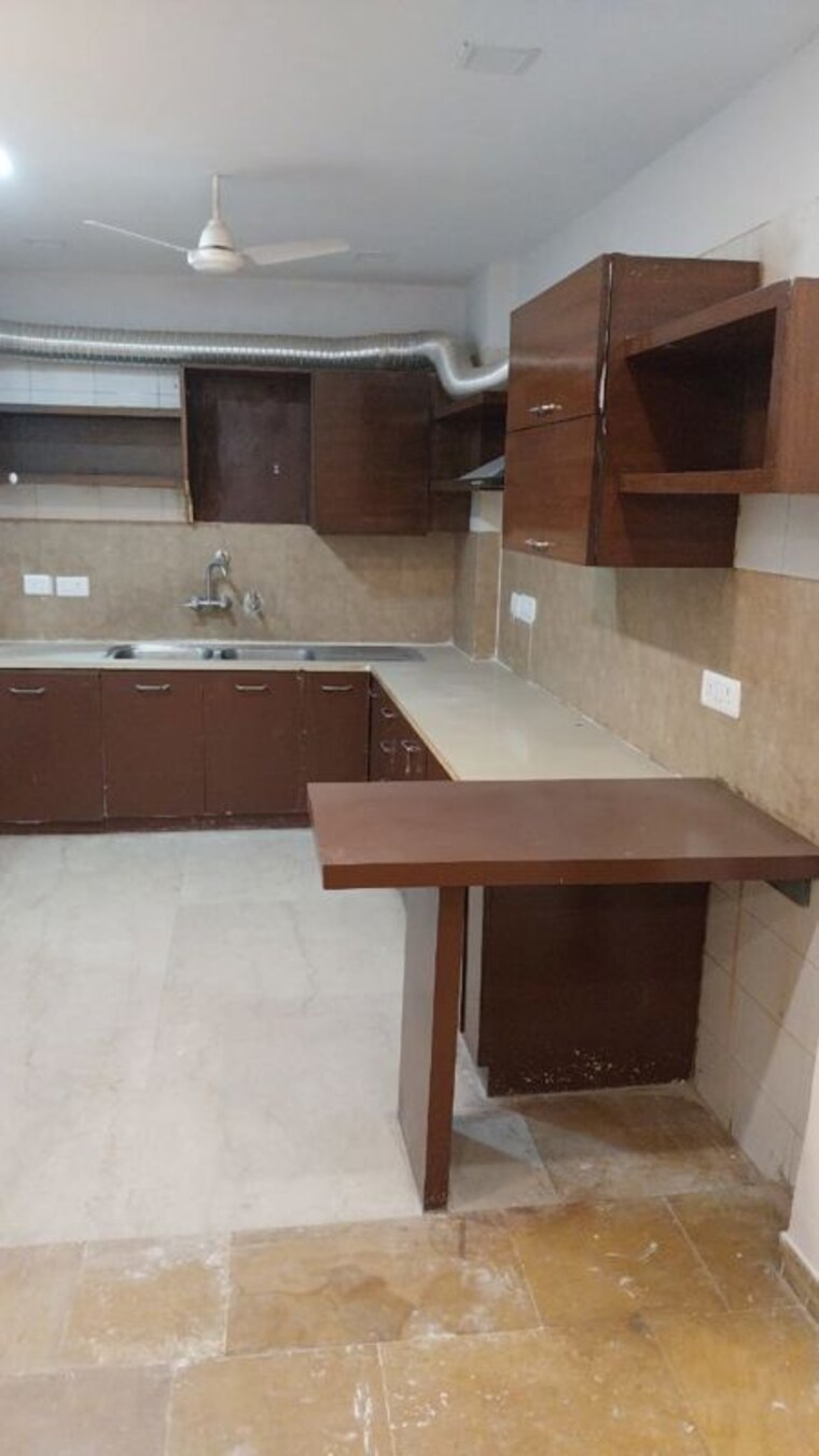 Kitchen, sector 46 3 Bedroom 1850 Sq.Ft. Builder Floor In Sector 46 Gurgaon 9933654