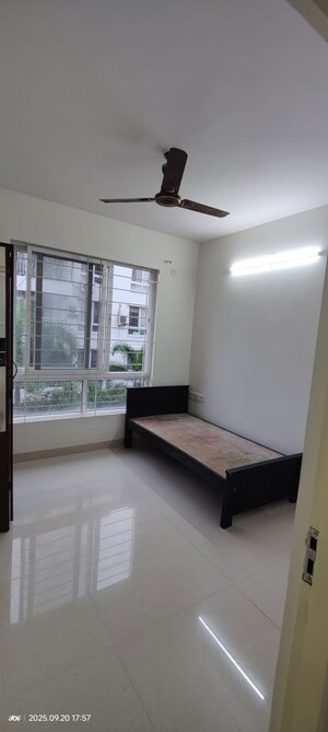 Room in 3 BHK Builder Floor at Koramangala – for Rent