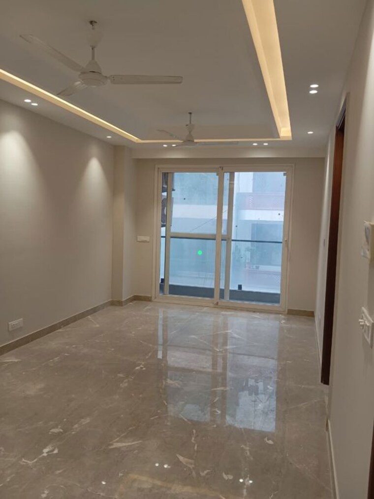 Room, panchsheel park 3 Bedroom 2500 Sq.Ft. Apartment In Panchsheel Park Delhi 9933731