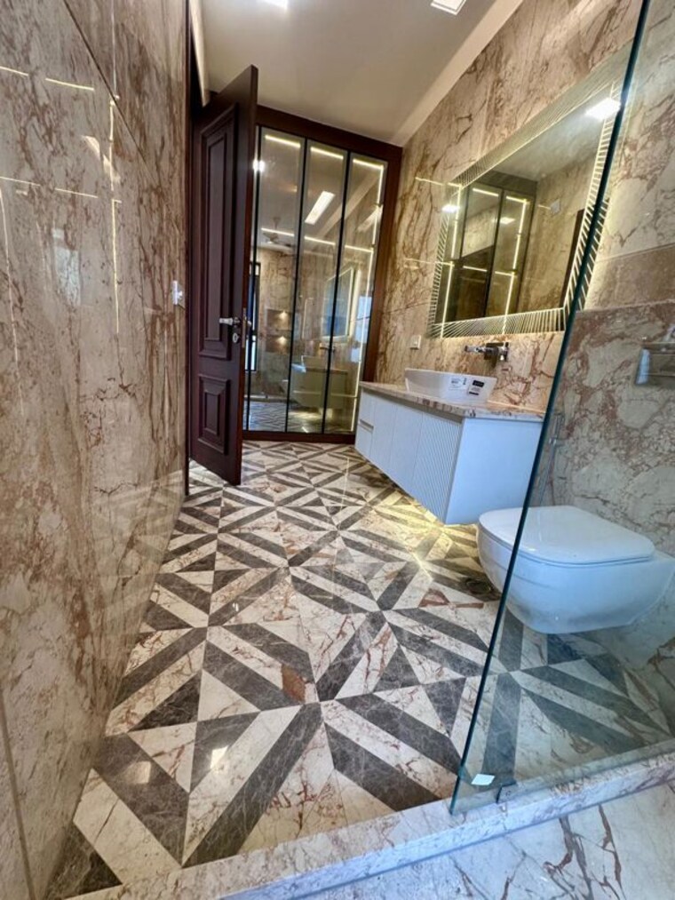 undefined, green park 6+ Bedroom 6501 Sq.Ft. Independent House In Green Park Delhi 9933692