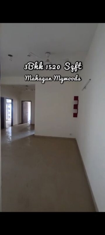 Room in 3 BHK Apartment at Mahagun Mywoods, Sector 16c Greater Noida – for Sale