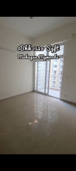 3 BHK Apartment For Sale in Mahagun Mywoods