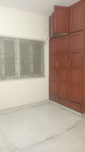 Room in 3 BHK Builder Floor at Koramangala – for Rent