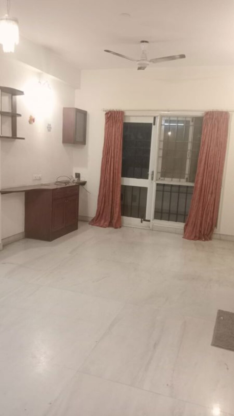 Room, koramangala 3 Bedroom 1400 Sq.Ft. Builder Floor In Koramangala Bangalore 9933938