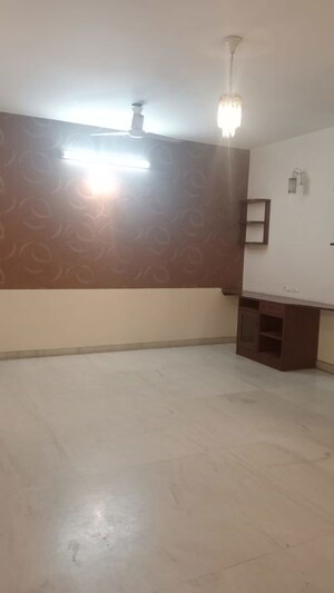 3 BHK Builder Floor For Rent in Koramangala