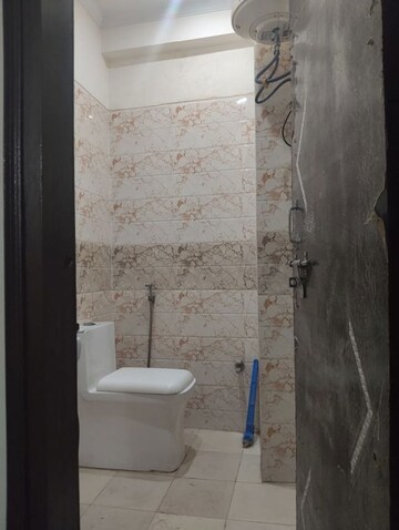 Bathroom in 1 BHK Builder Floor at Neb Sarai – for Rent