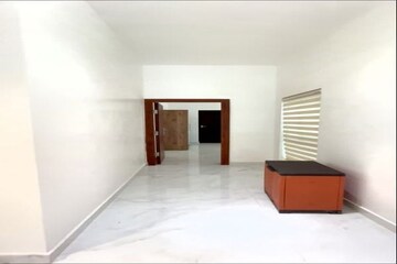 Room in 5 BHK Independent House at Chalakudy – for Sale