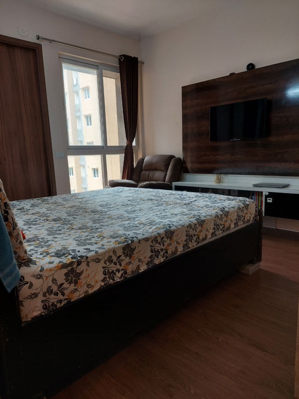 2 BHK + Pooja Room Apartment For Rent in SNN Raj GreenBay