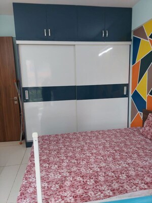 Room in 2 BHK Apartment at SNN Raj GreenBay, Electronic City Phase ii – for Rent